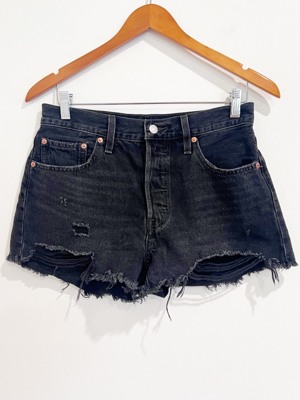 EUC Levi’s Premium 501 Black High Rise Distressed Cut Off Denim Shorts